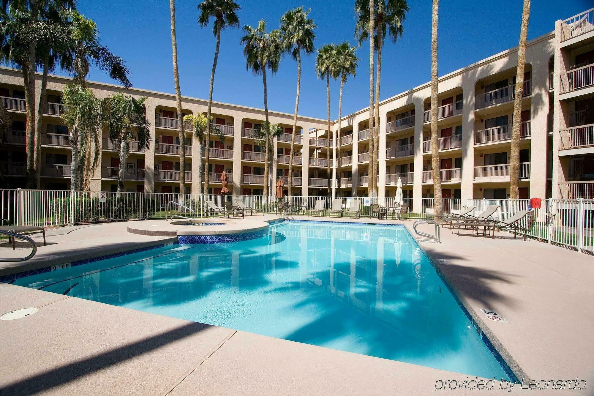 Best Western Plus Scottsdale Thunderbird Suites Exterior foto